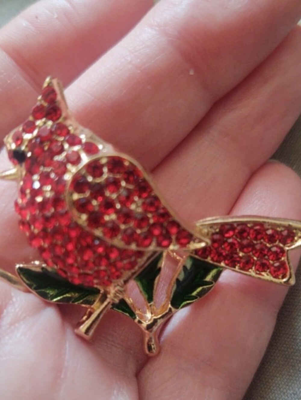 Red Crystal Cardinal Brooch - Picture 2 of 4